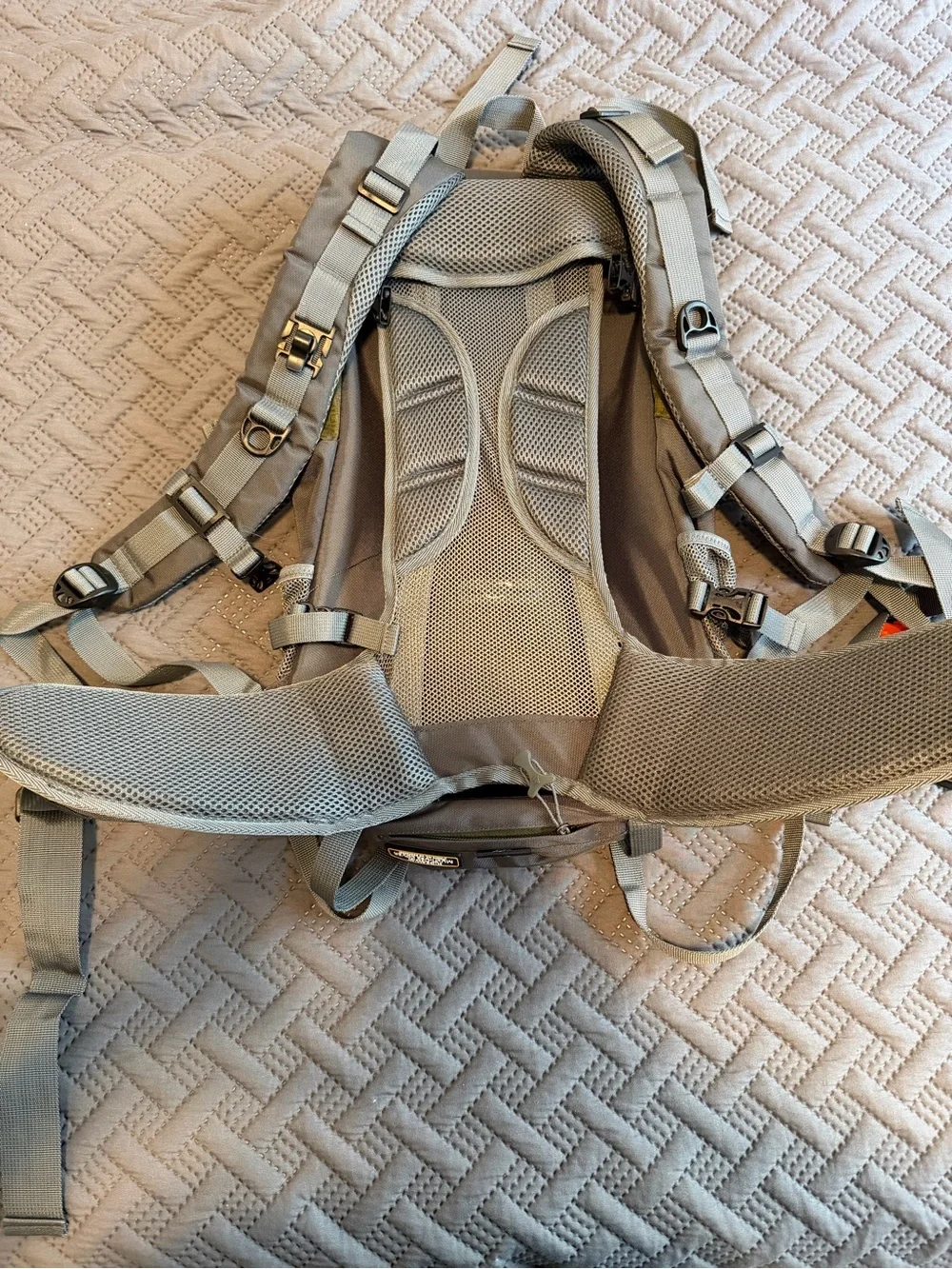 Hawk Olive Green Men's Daypack Backpack